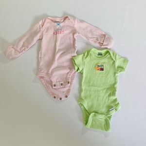 Bodysuits Set of 2 Baby Girl Newborn NB Pink Green Bee‎ Foldover Casual Cotton